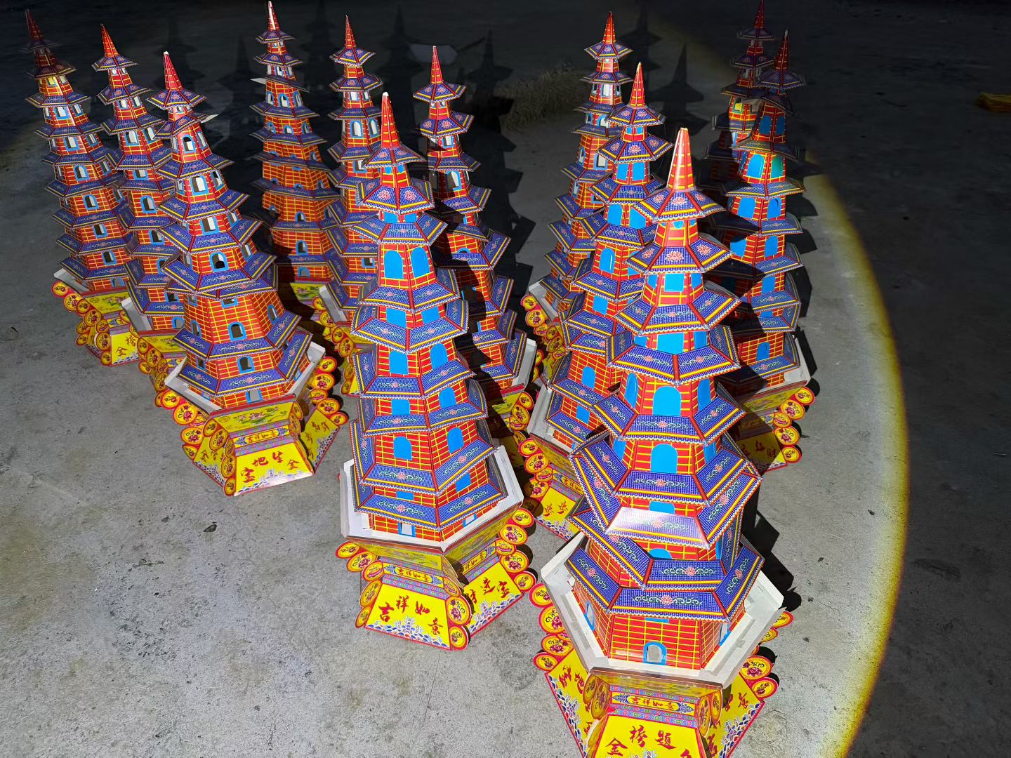Auspicious Pixiu (with ritual implements included)